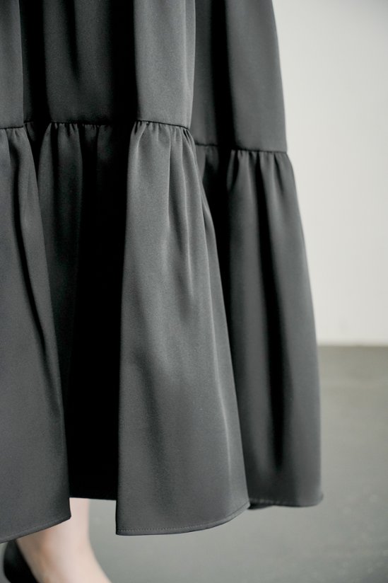 Lisa Satin Black画像