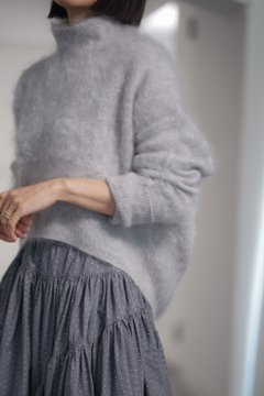 【11月中旬-11月末デリバリー予定】Alma Fur Cashmere High Neck IceGrayの画像