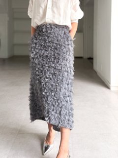 Odile Feather Charcoalの画像