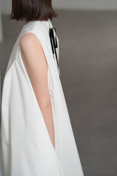 【6月中旬-6月末デリバリー予定】Caro White画像