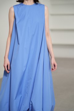 【6月中旬-6月末デリバリー予定】Caro Saxe Blue画像