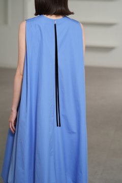 【6月中旬-6月末デリバリー予定】Caro Saxe Blue画像