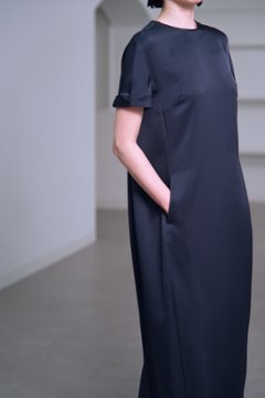【5月末-6月中旬デリバリー予定】Manon Satin Navy 画像