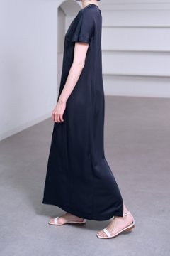 【5月末-6月中旬デリバリー予定】Manon Satin Navy 画像