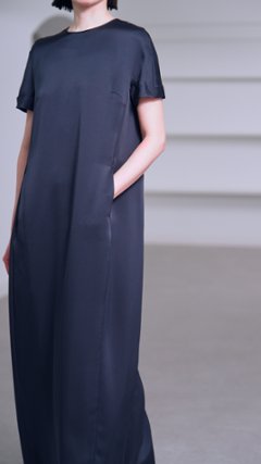【5月末-6月中旬デリバリー予定】Manon Satin Navy 画像