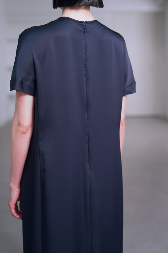 【5月末-6月中旬デリバリー予定】Manon Satin Navy 画像