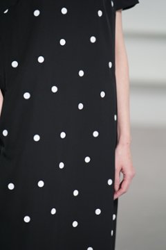 【5月末-6月中旬デリバリー予定】Manon Dot Black/White画像