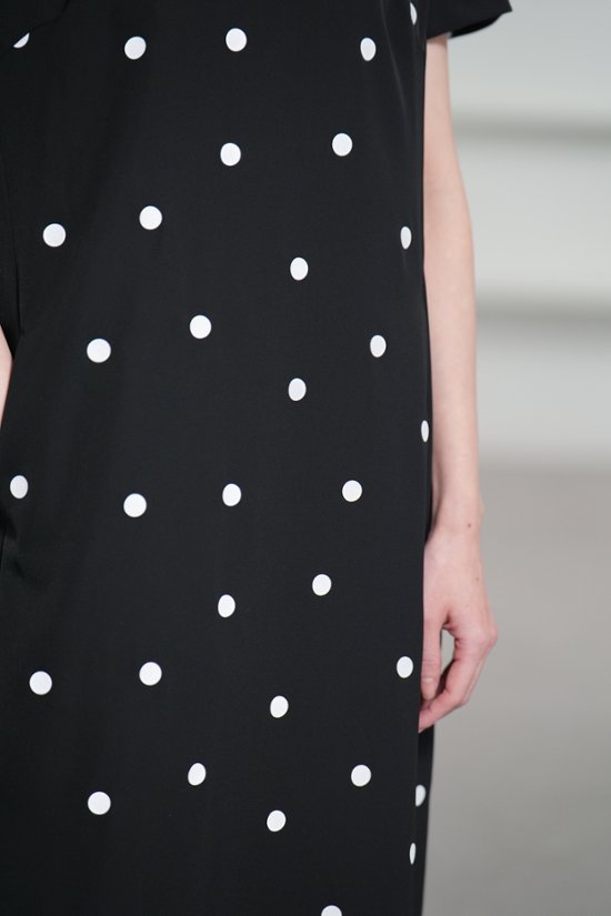 【5月末-6月中旬デリバリー予定】Manon Dot Black/White画像