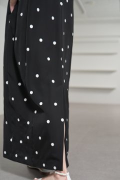 【5月末-6月中旬デリバリー予定】Manon Dot Black/White画像