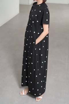 【5月末-6月中旬デリバリー予定】Manon Dot Black/White画像