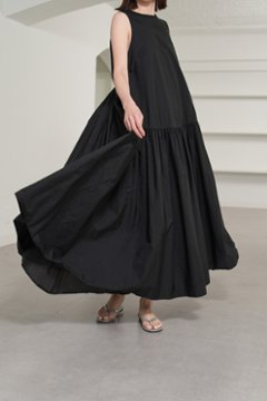 【5月末-6月中旬デリバリー予定】Nadia Black画像