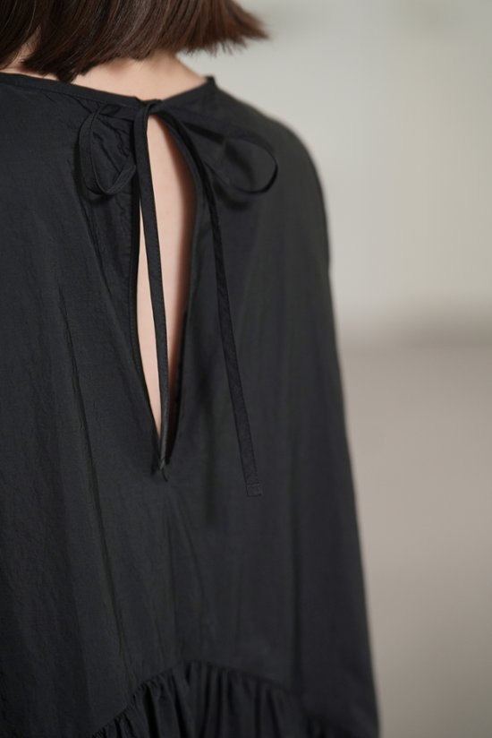 【5月末-6月中旬デリバリー予定】Nadia Black画像