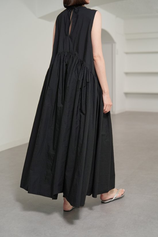 【5月末-6月中旬デリバリー予定】Nadia Black画像