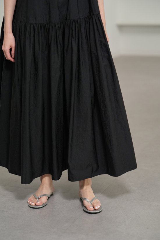 【5月末-6月中旬デリバリー予定】Nadia Black画像