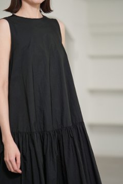 【5月末-6月中旬デリバリー予定】Nadia Black画像