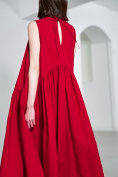 【5月末-6月中旬デリバリー予定】Nadia Red画像