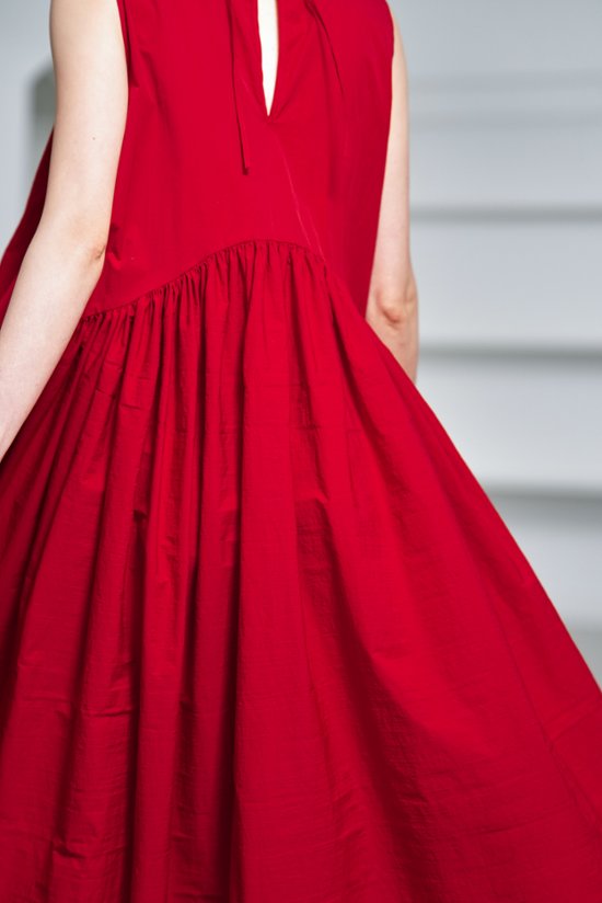 【5月末-6月中旬デリバリー予定】Nadia Red画像