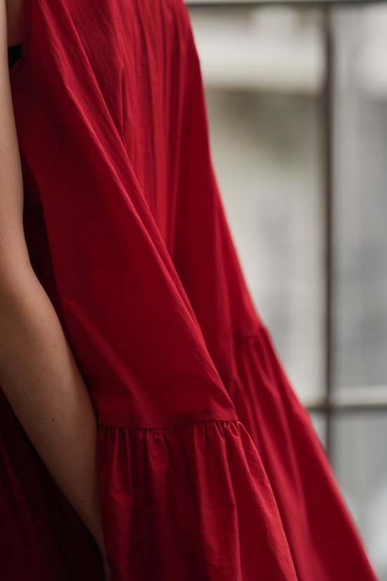 【5月末-6月中旬デリバリー予定】Nadia Red画像