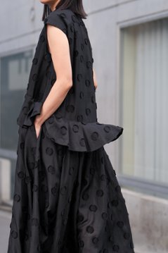 【6月中旬-6月末デリバリー予定】Leslie Dot Black画像