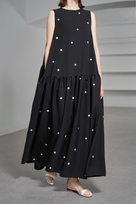 【5月末-6月中旬デリバリー予定】Nadia Dot Black/White画像