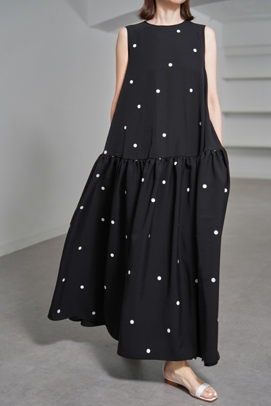 【5月末-6月中旬デリバリー予定】Nadia Dot Black/White画像