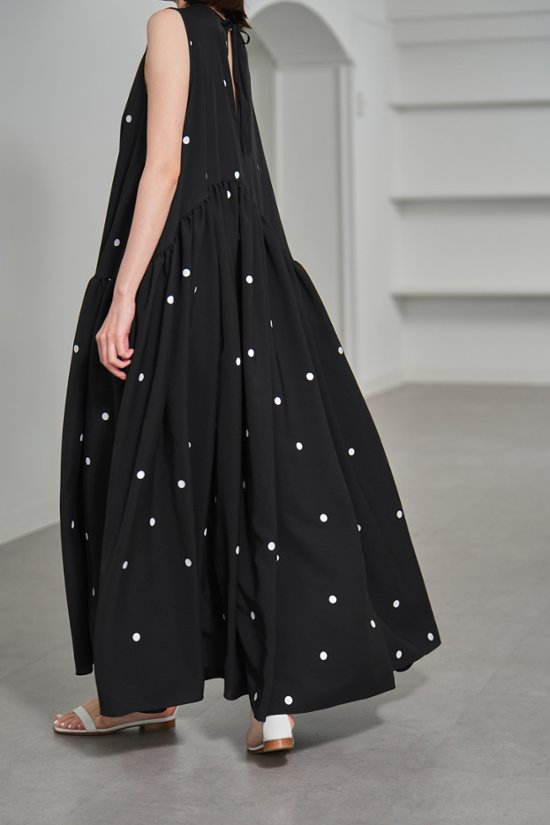 【5月末-6月中旬デリバリー予定】Nadia Dot Black/White画像