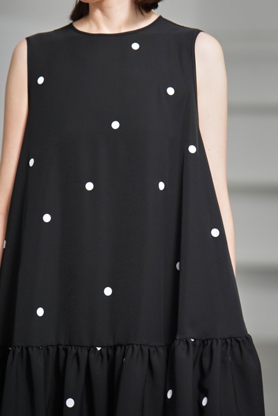 【5月末-6月中旬デリバリー予定】Nadia Dot Black/White画像