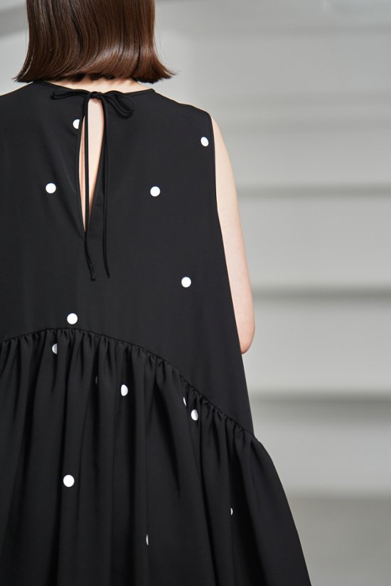 【5月末-6月中旬デリバリー予定】Nadia Dot Black/White画像