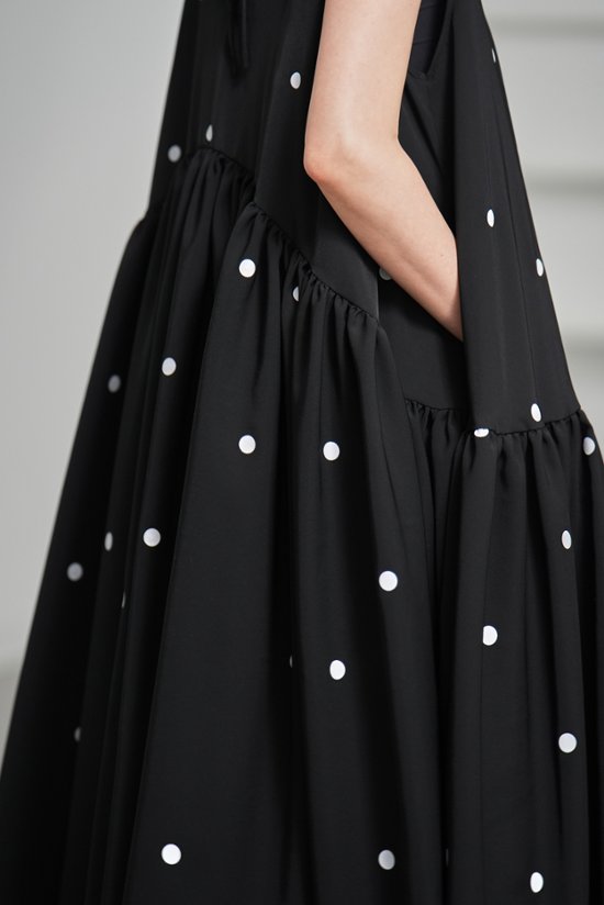 【5月末-6月中旬デリバリー予定】Nadia Dot Black/White画像