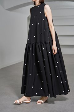 【5月末-6月中旬デリバリー予定】Nadia Dot Black/White画像