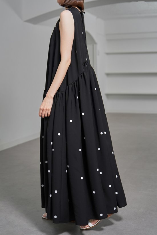 【5月末-6月中旬デリバリー予定】Nadia Dot Black/White画像