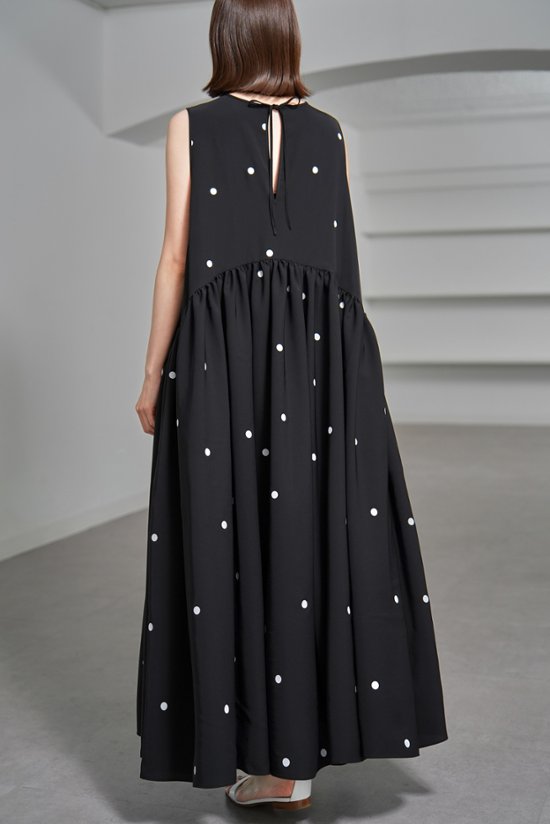 【5月末-6月中旬デリバリー予定】Nadia Dot Black/White画像