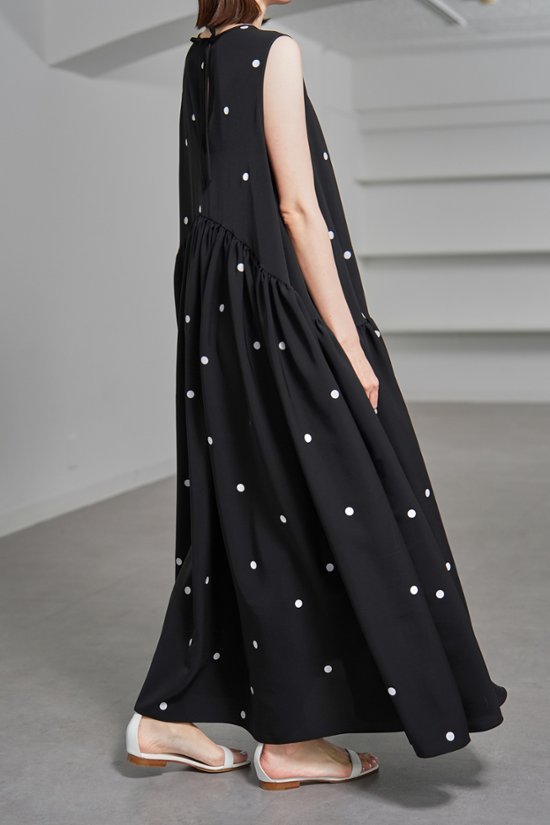 【5月末-6月中旬デリバリー予定】Nadia Dot Black/White画像