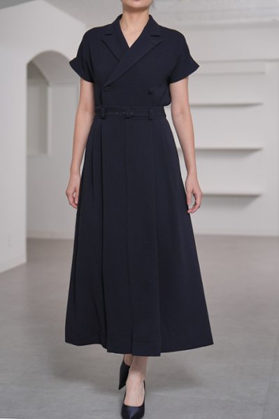 Elliot Navyの画像