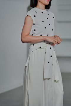 Inez Sheer Dot OffWhite/Black画像