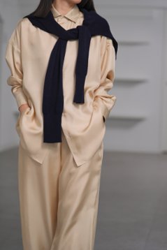 【8月末-9月上旬デリバリー予定】Ray Silk (全4色)画像