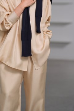 【8月末-9月上旬デリバリー予定】Ray Silk (全4色)画像