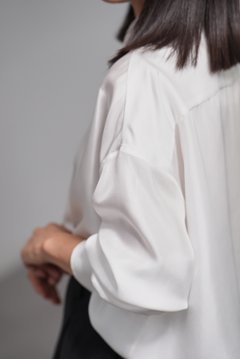 【8月末-9月上旬デリバリー予定】Ray Silk (全4色)画像