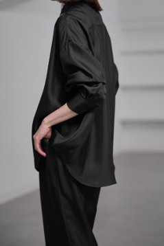 【8月末-9月上旬デリバリー予定】Ray Silk (全4色)画像