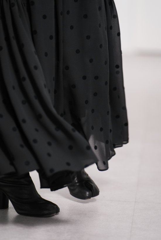 【9月中旬-9月末デリバリー予定】Michelle Mink Dot (全2色)画像