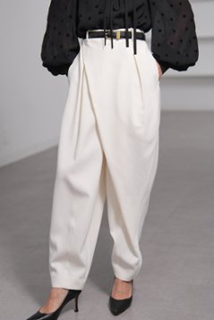 【9月中旬-9月末デリバリー予定】Louis (全2色)画像