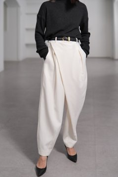 【9月中旬-9月末デリバリー予定】Louis (全2色)画像