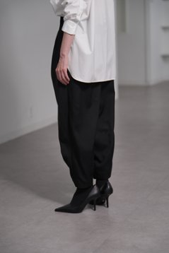 【9月中旬-9月末デリバリー予定】Louis (全2色)画像