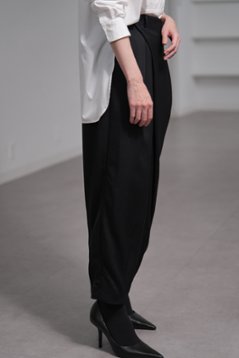 【9月中旬-9月末デリバリー予定】Louis (全2色)画像