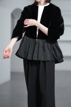 【9月末-10月上旬デリバリー予定】Lydia Velvet (全2色)画像