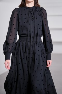 【9月中旬-9月末デリバリー予定】Rosie Mink Dot (全2色)画像