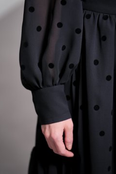 【9月中旬-9月末デリバリー予定】Rosie Mink Dot (全2色)画像
