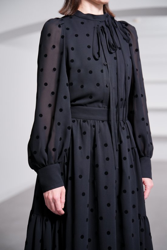 【9月中旬-9月末デリバリー予定】Rosie Mink Dot (全2色)画像