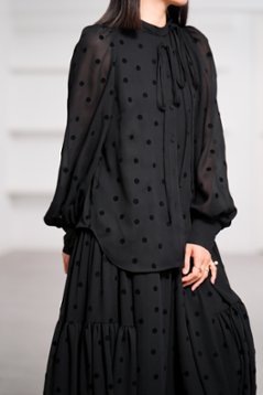 【9月中旬-9月末デリバリー予定】Rosie Mink Dot (全2色)画像