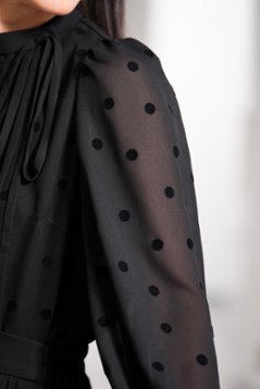 【9月中旬-9月末デリバリー予定】Rosie Mink Dot (全2色)画像